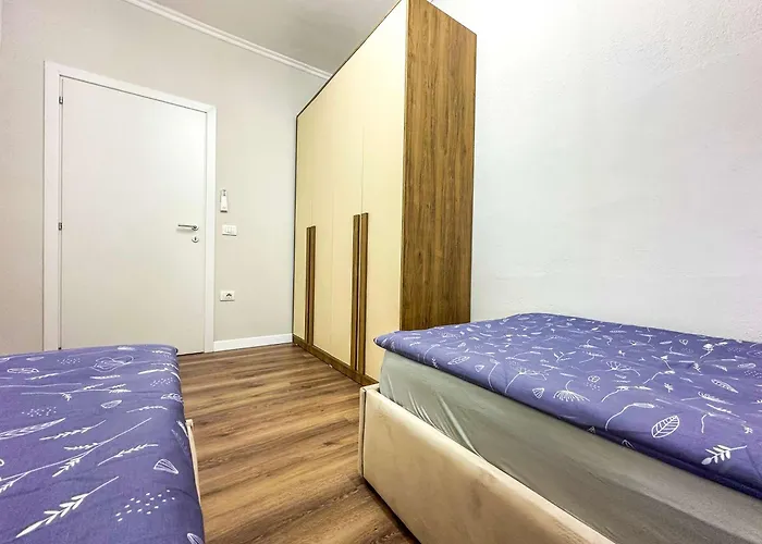 Fifteen Eighty-six דירה *