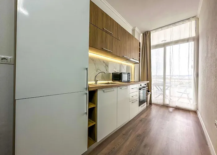 Fifteen Eighty-six * דורס