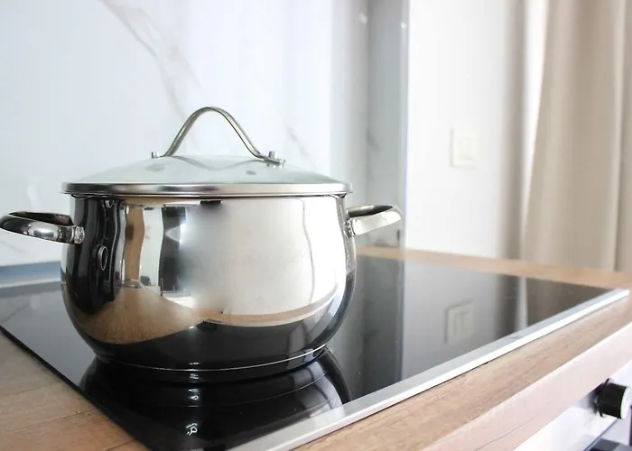 Fifteen Eighty-six דירה *