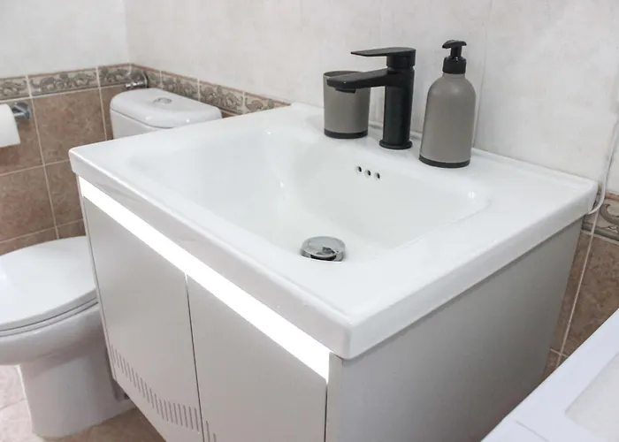 Fifteen Eighty-six * דורס