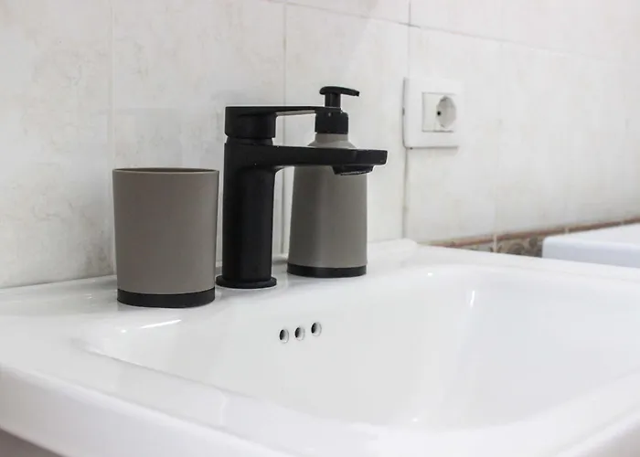 Fifteen Eighty-six דירה *